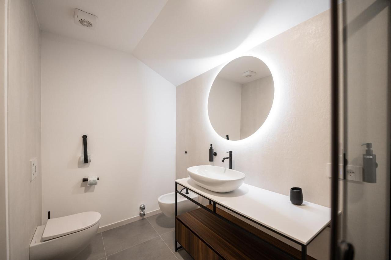 Guesthouse Diwine Merano Exterior foto Bathroom