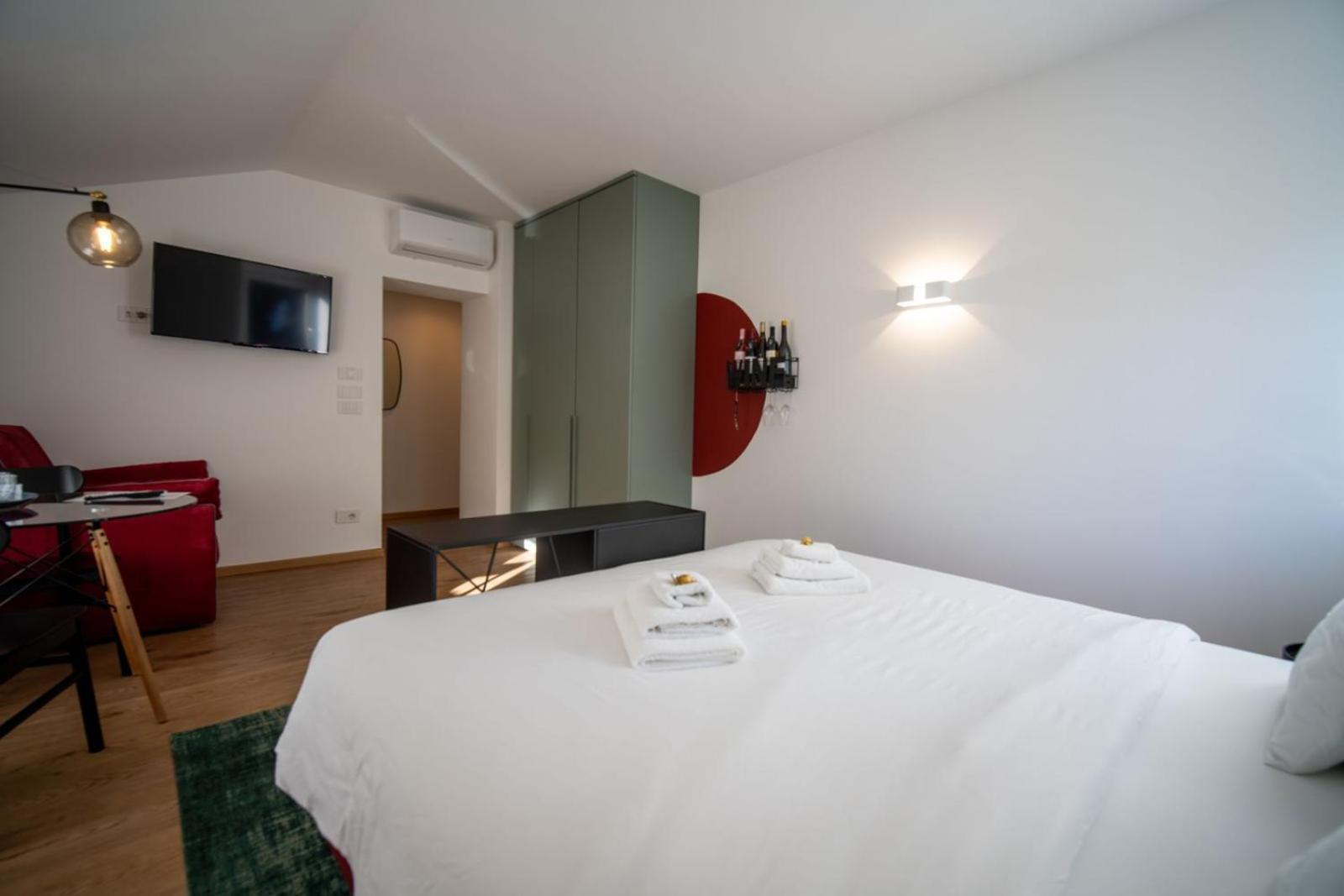 Guesthouse Diwine Merano Exterior foto A room at the hotel